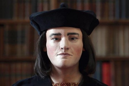 生前の顔はこんな感じ？　スコットランドのダンディー大学、3Dプリンタでリチャード3世の顔を復元