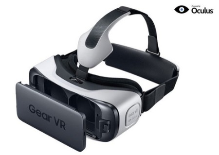 サムスン、VR用ヘッドマウントディスプレイ「Gear VR」を日本でも発売決定