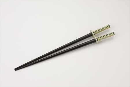 壽屋、7/3-12まで秋葉原にて日本刀を模した“侍箸”展示イベントを開催