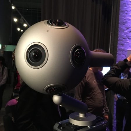 【Slush 16レポート】Slush 16のプレス向けパーティでNokiaのVRカメラ「OZO」とMicrosoftのMRヘッドマウントディスプレイ「HoloLens」を見てきた