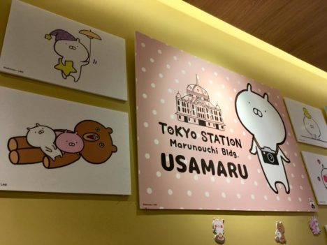 【レポート】目印は店頭のぐうかわスタチュー！ 東京駅一番街にて開催中の「TOKYO STATION うさまる POP UP STORE」を見てきた